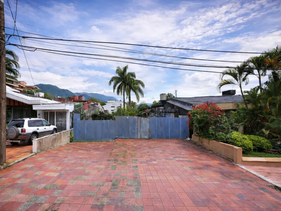 Lote de dos frentes en venta en Caudal Oriental, Villavicencio, frente uno