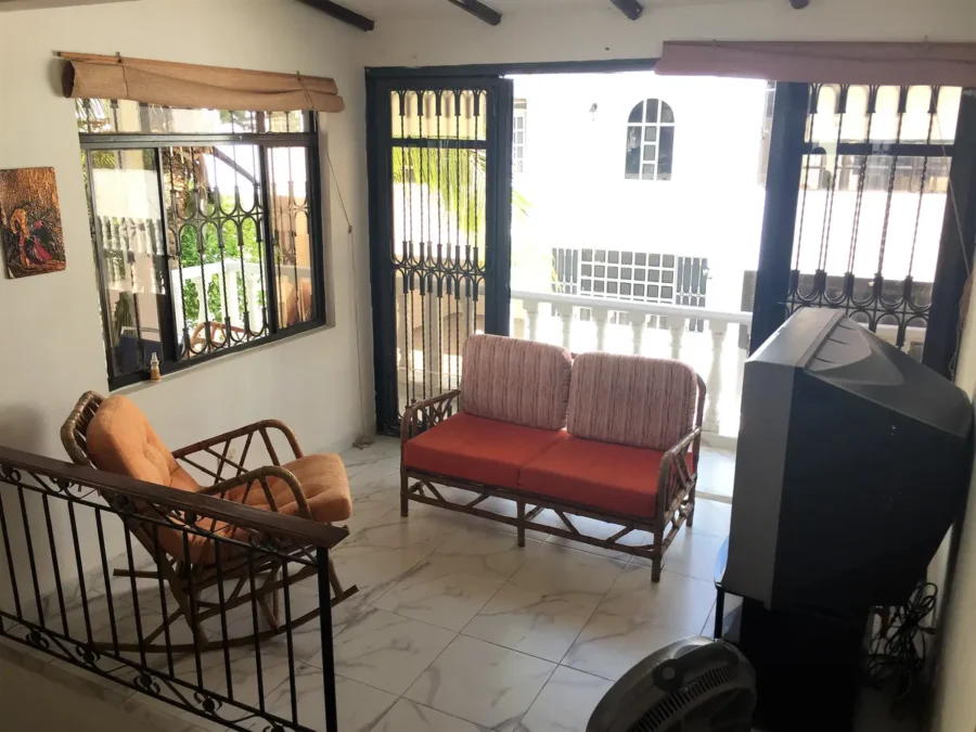Casa en venta en Los Tamarindos Girardot sala de estar