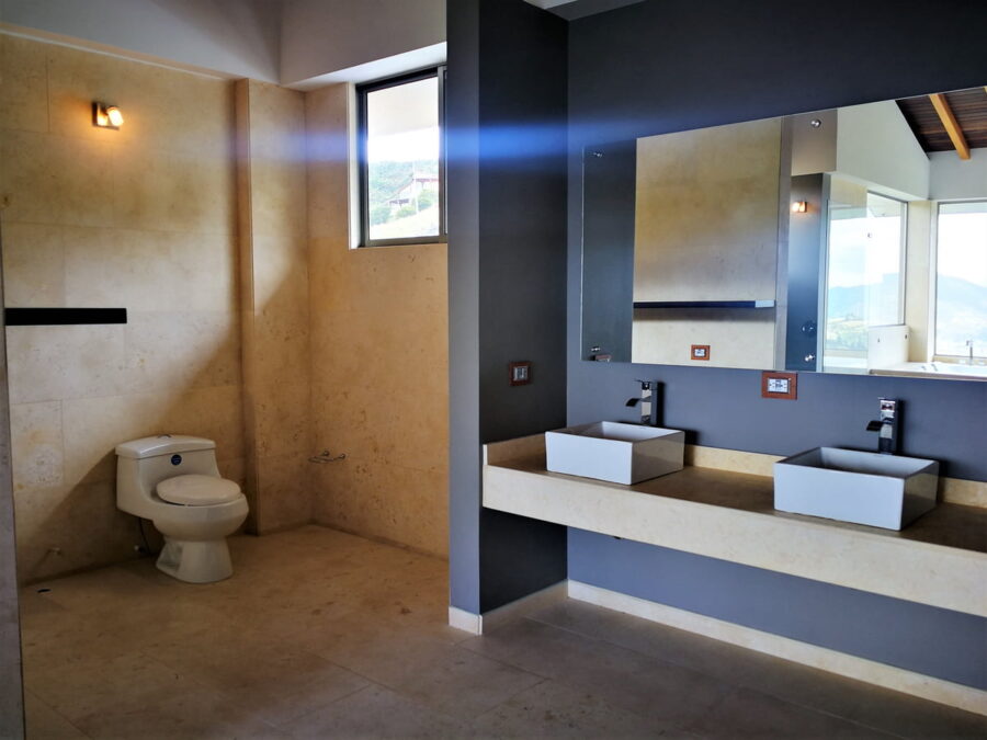 Casa Horizonte Reservado baño principal