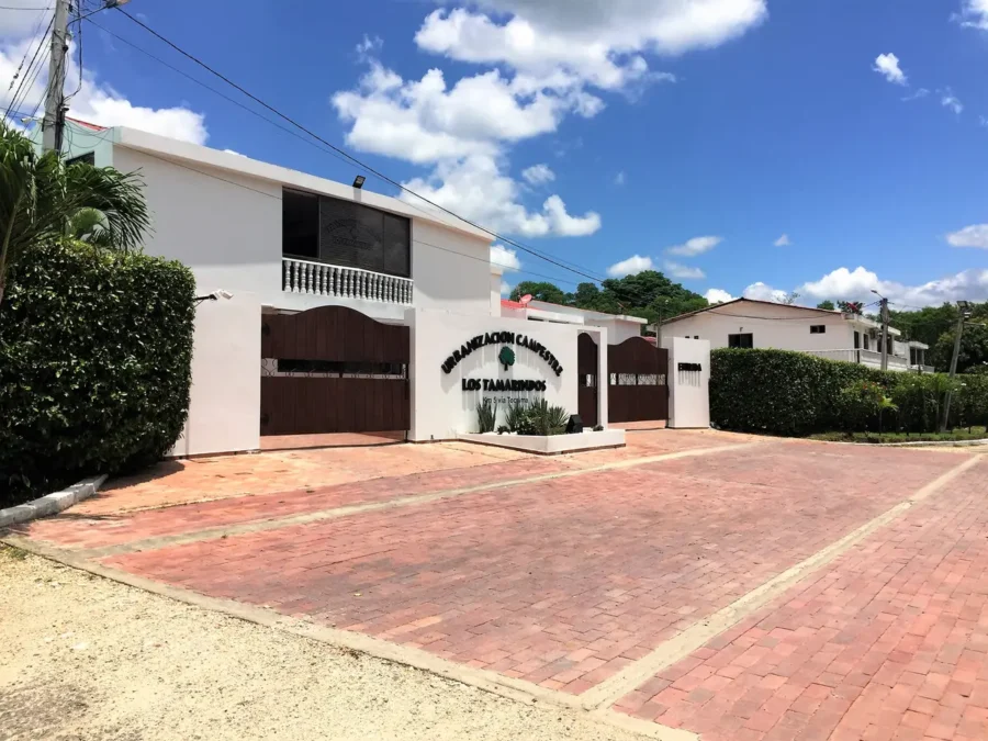 Casa en venta en Los Tamarindos Girardot portería