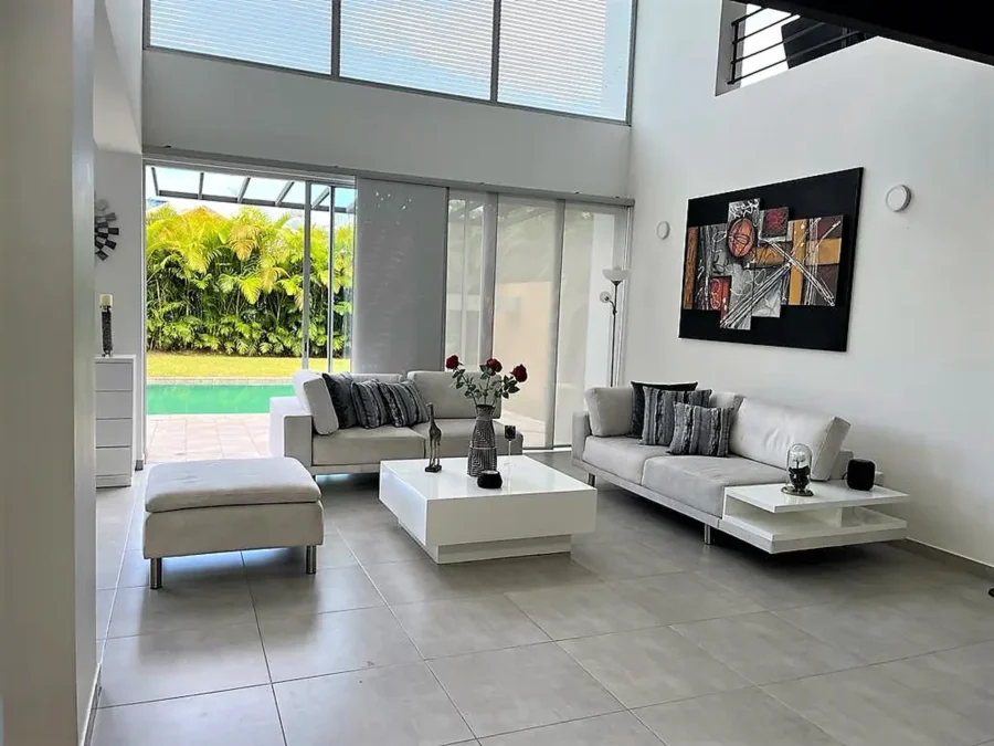 Casa campestre en venta en Palma Real, vía Villavicencio–Restrepo sala