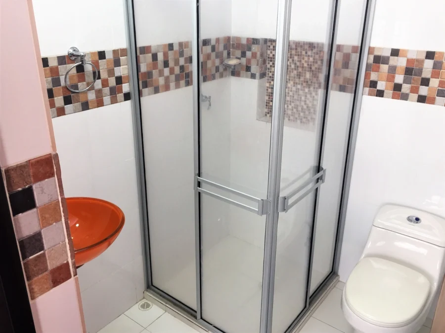 Casa en venta en Los Tamarindos Girardot baño