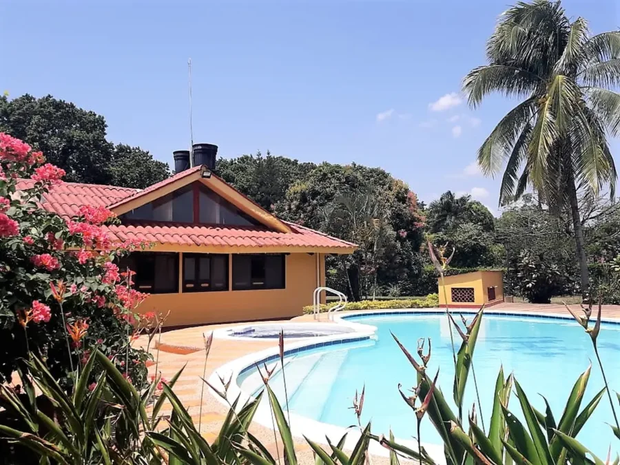 Casa quinta en venta en Villavicencio – Condominio El Laguito