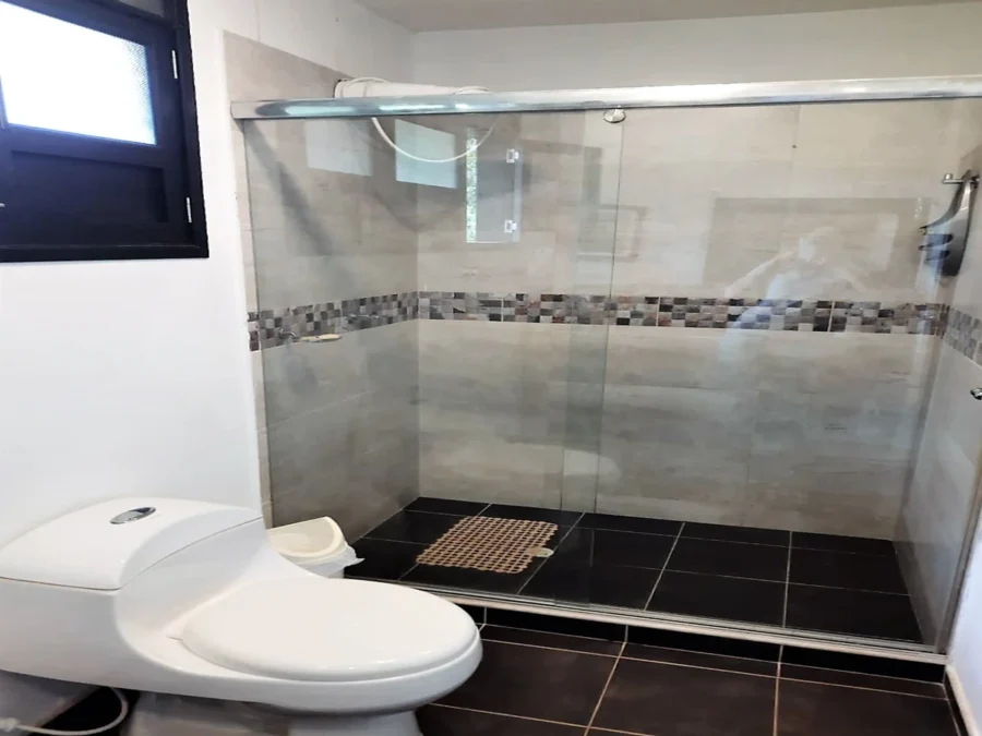 Casa quinta en venta en Villavicencio – Condominio El Laguito Segundo baño