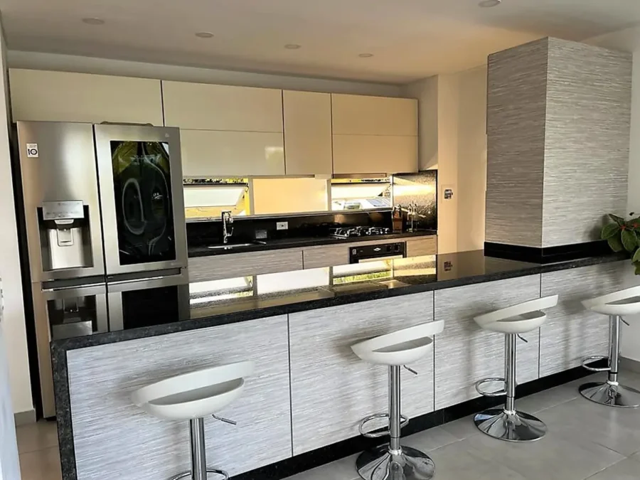 Casa campestre en venta en Palma Real, vía Villavicencio–Restrepo cocina
